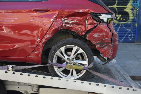 Calculate your towing expenses quickly using our easy tool